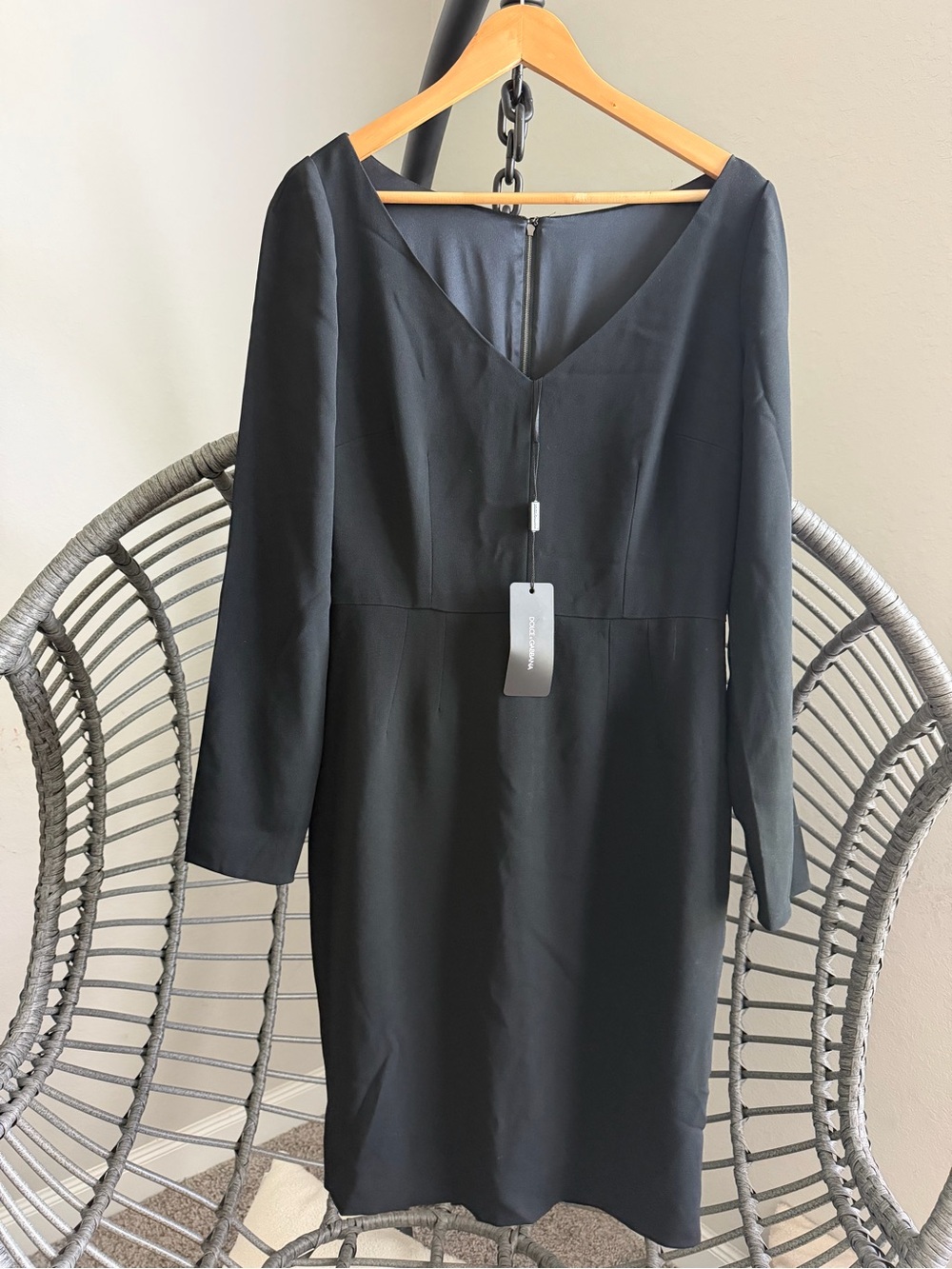 Dolce & Gabbana Black Long-Sleeve V-Neck Sheath Dress 48